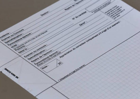 On voit les sujets type bac et les commentaires.